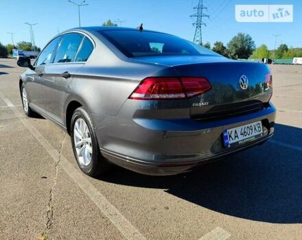 Серый Фольксваген Пассат, объемом двигателя 1.6 л и пробегом 260 тыс. км за 15100 $, фото 6 на Automoto.ua
