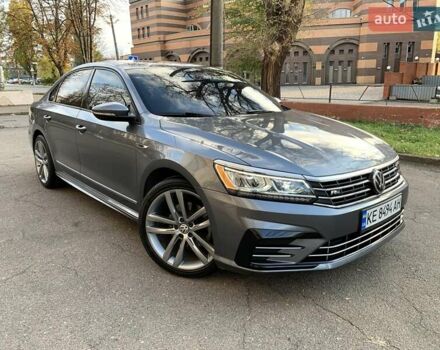 Сірий Фольксваген Пассат, об'ємом двигуна 2 л та пробігом 155 тис. км за 15500 $, фото 20 на Automoto.ua