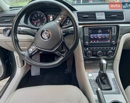 Серый Фольксваген Пассат, объемом двигателя 1.98 л и пробегом 50 тыс. км за 17500 $, фото 3 на Automoto.ua