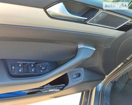 Серый Фольксваген Пассат, объемом двигателя 1.6 л и пробегом 260 тыс. км за 15100 $, фото 17 на Automoto.ua