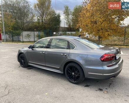 Фольксваген Пассат 2017 в Ужгороде на Automoto.ua Серый Фольксваген Пассат, объемом двигателя 1.8 л и пробегом 125 тыс. км за 13600 $, фото 4 на Automoto.ua