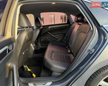 Сірий Фольксваген Пассат, об'ємом двигуна 1.8 л та пробігом 235 тис. км за 13850 $, фото 11 на Automoto.ua