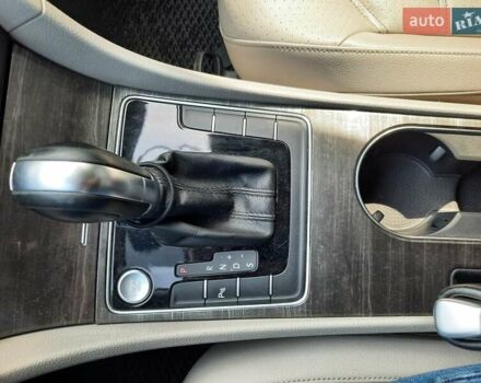 Сірий Фольксваген Пассат, об'ємом двигуна 1.8 л та пробігом 178 тис. км за 15000 $, фото 12 на Automoto.ua