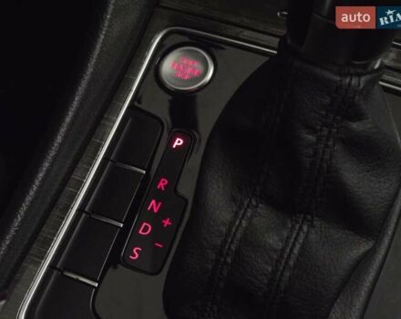 Сірий Фольксваген Пассат, об'ємом двигуна 2 л та пробігом 195 тис. км за 13699 $, фото 19 на Automoto.ua