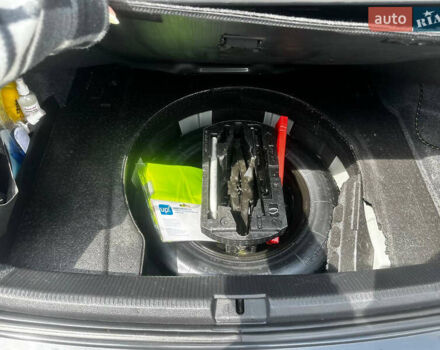 Серый Фольксваген Пассат, объемом двигателя 1.8 л и пробегом 137 тыс. км за 15000 $, фото 15 на Automoto.ua