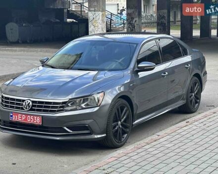Сірий Фольксваген Пассат, об'ємом двигуна 2 л та пробігом 152 тис. км за 13500 $, фото 4 на Automoto.ua
