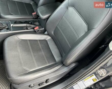 Серый Фольксваген Пассат, объемом двигателя 1.8 л и пробегом 219 тыс. км за 11500 $, фото 23 на Automoto.ua