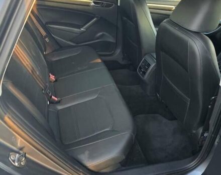 Сірий Фольксваген Пассат, об'ємом двигуна 1.8 л та пробігом 163 тис. км за 12600 $, фото 5 на Automoto.ua