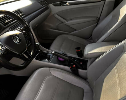 Серый Фольксваген Пассат, объемом двигателя 2 л и пробегом 139 тыс. км за 14500 $, фото 10 на Automoto.ua