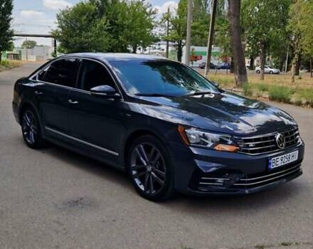 Серый Фольксваген Пассат, объемом двигателя 1.8 л и пробегом 183 тыс. км за 13700 $, фото 9 на Automoto.ua