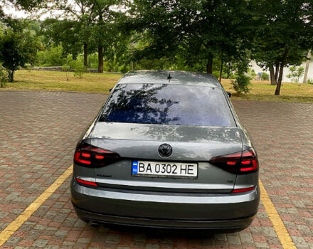 Серый Фольксваген Пассат, объемом двигателя 1.8 л и пробегом 96 тыс. км за 12200 $, фото 4 на Automoto.ua