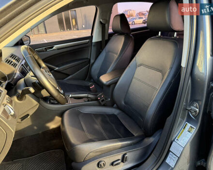 Сірий Фольксваген Пассат, об'ємом двигуна 1.8 л та пробігом 235 тис. км за 13850 $, фото 10 на Automoto.ua