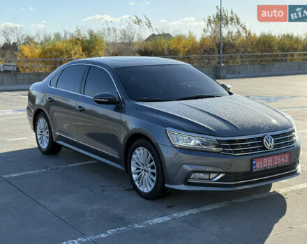 Сірий Фольксваген Пассат, об'ємом двигуна 1.8 л та пробігом 193 тис. км за 15000 $, фото 9 на Automoto.ua