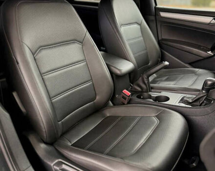 Сірий Фольксваген Пассат, об'ємом двигуна 1.8 л та пробігом 176 тис. км за 11799 $, фото 22 на Automoto.ua