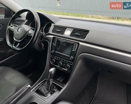 Серый Фольксваген Пассат, объемом двигателя 1.8 л и пробегом 219 тыс. км за 11500 $, фото 64 на Automoto.ua