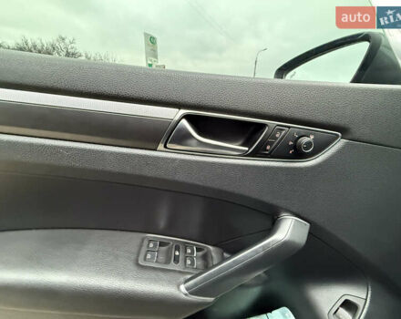 Серый Фольксваген Пассат, объемом двигателя 1.78 л и пробегом 158 тыс. км за 13000 $, фото 8 на Automoto.ua