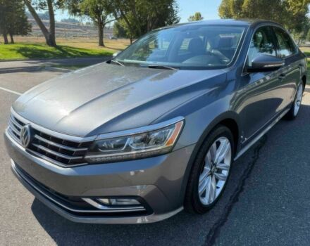 Серый Фольксваген Пассат, объемом двигателя 1.8 л и пробегом 63 тыс. км за 8900 $, фото 2 на Automoto.ua