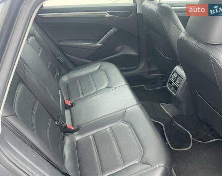 Серый Фольксваген Пассат, объемом двигателя 1.98 л и пробегом 140 тыс. км за 14800 $, фото 5 на Automoto.ua