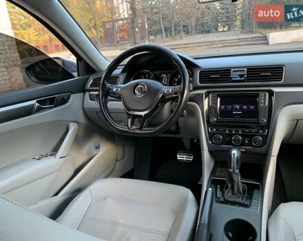 Серый Фольксваген Пассат, объемом двигателя 2 л и пробегом 155 тыс. км за 14999 $, фото 26 на Automoto.ua