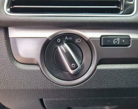 Серый Фольксваген Пассат, объемом двигателя 1.8 л и пробегом 183 тыс. км за 13700 $, фото 12 на Automoto.ua