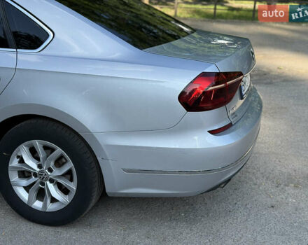 Серый Фольксваген Пассат, объемом двигателя 1.8 л и пробегом 95 тыс. км за 12700 $, фото 4 на Automoto.ua