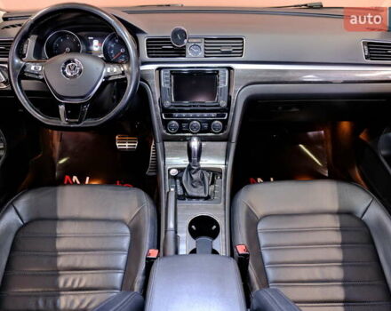 Серый Фольксваген Пассат, объемом двигателя 1.8 л и пробегом 180 тыс. км за 14800 $, фото 42 на Automoto.ua