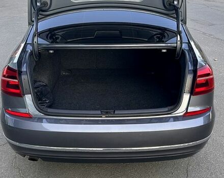 Сірий Фольксваген Пассат, об'ємом двигуна 2 л та пробігом 174 тис. км за 10900 $, фото 3 на Automoto.ua