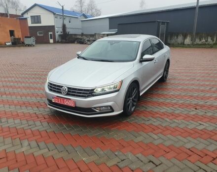 Серый Фольксваген Пассат, объемом двигателя 1.8 л и пробегом 200 тыс. км за 11999 $, фото 1 на Automoto.ua