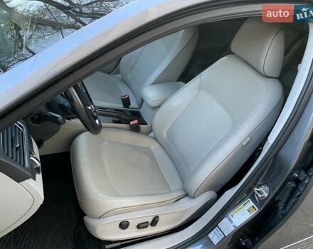 Сірий Фольксваген Пассат, об'ємом двигуна 2 л та пробігом 155 тис. км за 15500 $, фото 24 на Automoto.ua