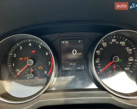 Сірий Фольксваген Пассат, об'ємом двигуна 1.8 л та пробігом 178 тис. км за 15000 $, фото 16 на Automoto.ua