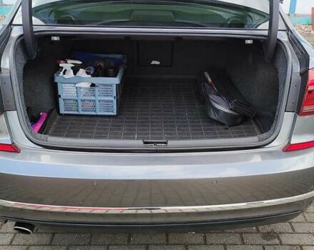 Серый Фольксваген Пассат, объемом двигателя 1.8 л и пробегом 64 тыс. км за 18000 $, фото 5 на Automoto.ua