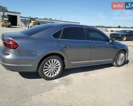 Серый Фольксваген Пассат, объемом двигателя 1.8 л и пробегом 144 тыс. км за 1600 $, фото 2 на Automoto.ua