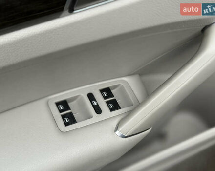 Сірий Фольксваген Пассат, об'ємом двигуна 2 л та пробігом 149 тис. км за 14700 $, фото 13 на Automoto.ua