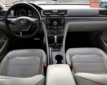 Серый Фольксваген Пассат, объемом двигателя 2 л и пробегом 139 тыс. км за 14500 $, фото 21 на Automoto.ua