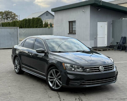 Серый Фольксваген Пассат, объемом двигателя 1.8 л и пробегом 255 тыс. км за 12500 $, фото 28 на Automoto.ua