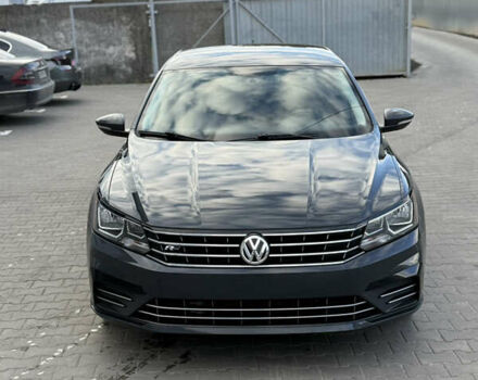 Серый Фольксваген Пассат, объемом двигателя 1.8 л и пробегом 255 тыс. км за 12500 $, фото 5 на Automoto.ua