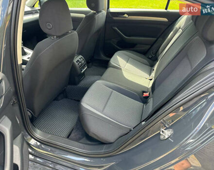 Сірий Фольксваген Пассат, об'ємом двигуна 1.6 л та пробігом 230 тис. км за 12500 $, фото 6 на Automoto.ua