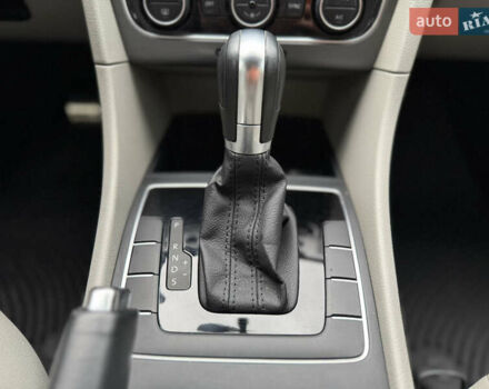 Серый Фольксваген Пассат, объемом двигателя 1.8 л и пробегом 189 тыс. км за 11800 $, фото 47 на Automoto.ua