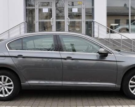 Серый Фольксваген Пассат, объемом двигателя 1.8 л и пробегом 48 тыс. км за 18500 $, фото 10 на Automoto.ua