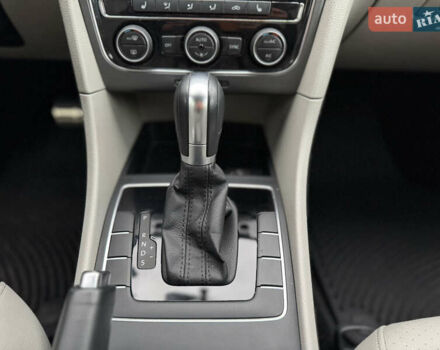 Серый Фольксваген Пассат, объемом двигателя 1.8 л и пробегом 189 тыс. км за 11800 $, фото 51 на Automoto.ua