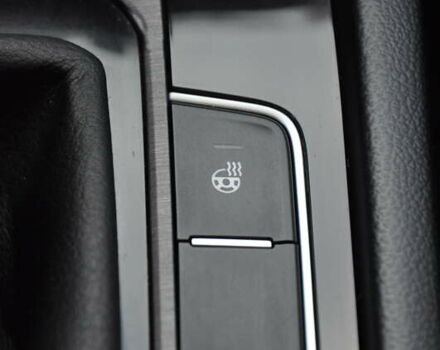 Серый Фольксваген Пассат, объемом двигателя 1.97 л и пробегом 107 тыс. км за 24500 $, фото 43 на Automoto.ua