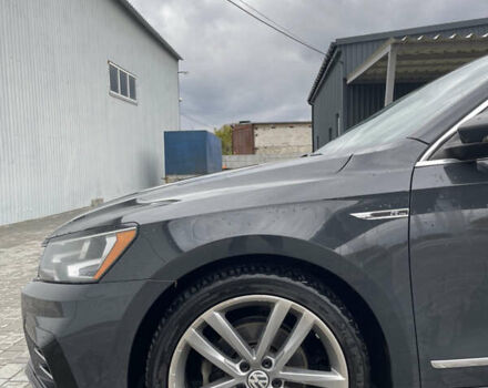 Серый Фольксваген Пассат, объемом двигателя 1.8 л и пробегом 175 тыс. км за 13300 $, фото 7 на Automoto.ua