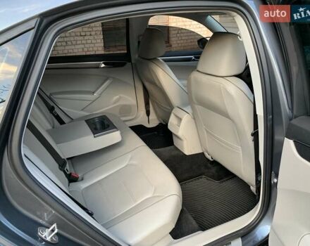 Сірий Фольксваген Пассат, об'ємом двигуна 2 л та пробігом 155 тис. км за 15500 $, фото 45 на Automoto.ua