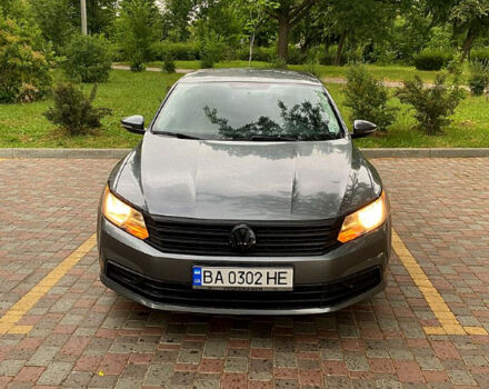 Серый Фольксваген Пассат, объемом двигателя 1.8 л и пробегом 96 тыс. км за 12200 $, фото 1 на Automoto.ua