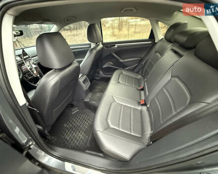 Серый Фольксваген Пассат, объемом двигателя 1.78 л и пробегом 158 тыс. км за 13000 $, фото 9 на Automoto.ua