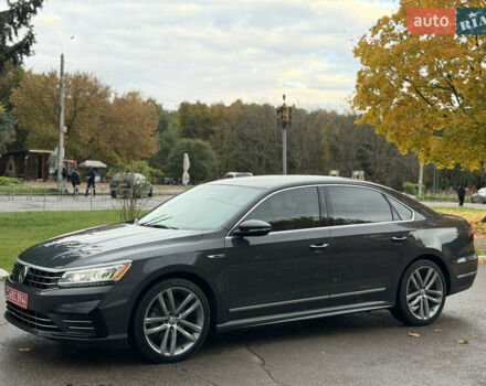 Серый Фольксваген Пассат, объемом двигателя 1.8 л и пробегом 189 тыс. км за 11800 $, фото 12 на Automoto.ua