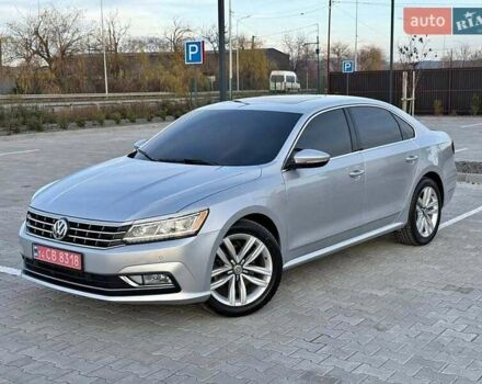 Сірий Фольксваген Пассат, об'ємом двигуна 1.8 л та пробігом 140 тис. км за 15200 $, фото 6 на Automoto.ua