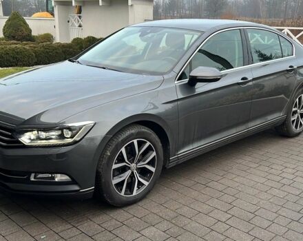 Серый Фольксваген Пассат, объемом двигателя 1.8 л и пробегом 124 тыс. км за 10200 $, фото 1 на Automoto.ua