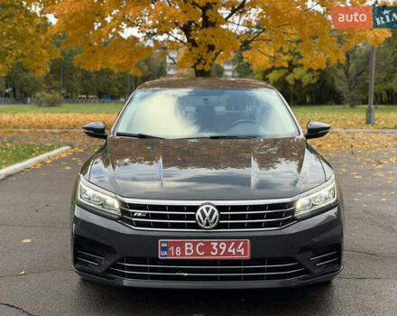 Серый Фольксваген Пассат, объемом двигателя 1.8 л и пробегом 189 тыс. км за 11800 $, фото 10 на Automoto.ua
