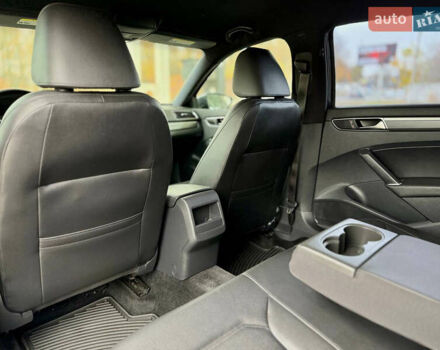 Сірий Фольксваген Пассат, об'ємом двигуна 1.8 л та пробігом 176 тис. км за 11799 $, фото 12 на Automoto.ua